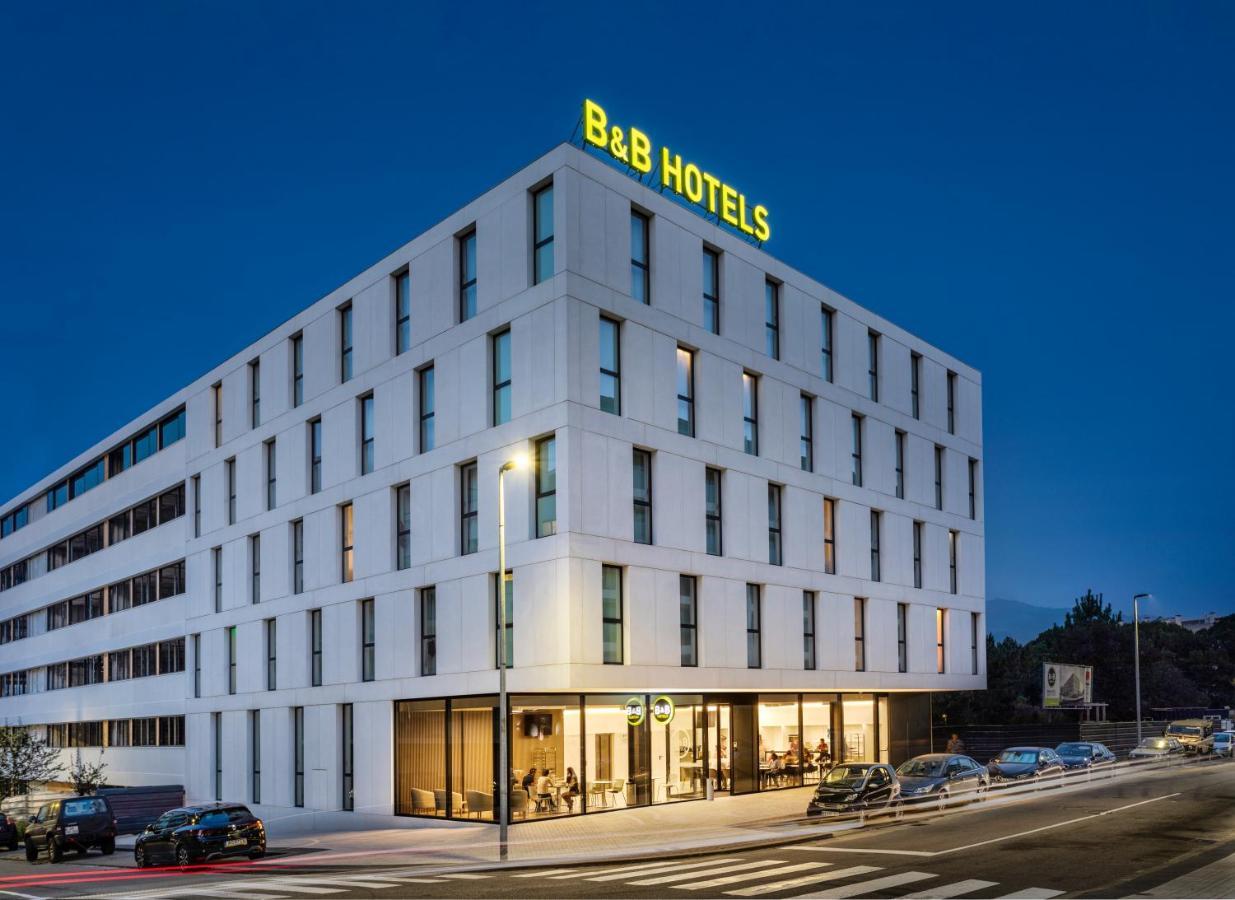 B&B Hotel Санто Тирсо Екстериор снимка