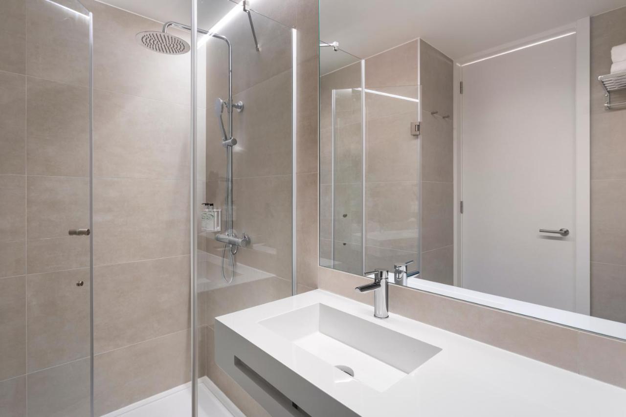 B&B Hotel Санто Тирсо Екстериор снимка