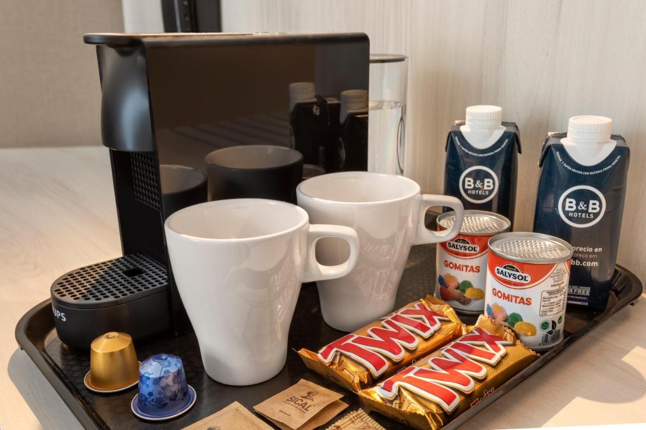 B&B Hotel Санто Тирсо Екстериор снимка