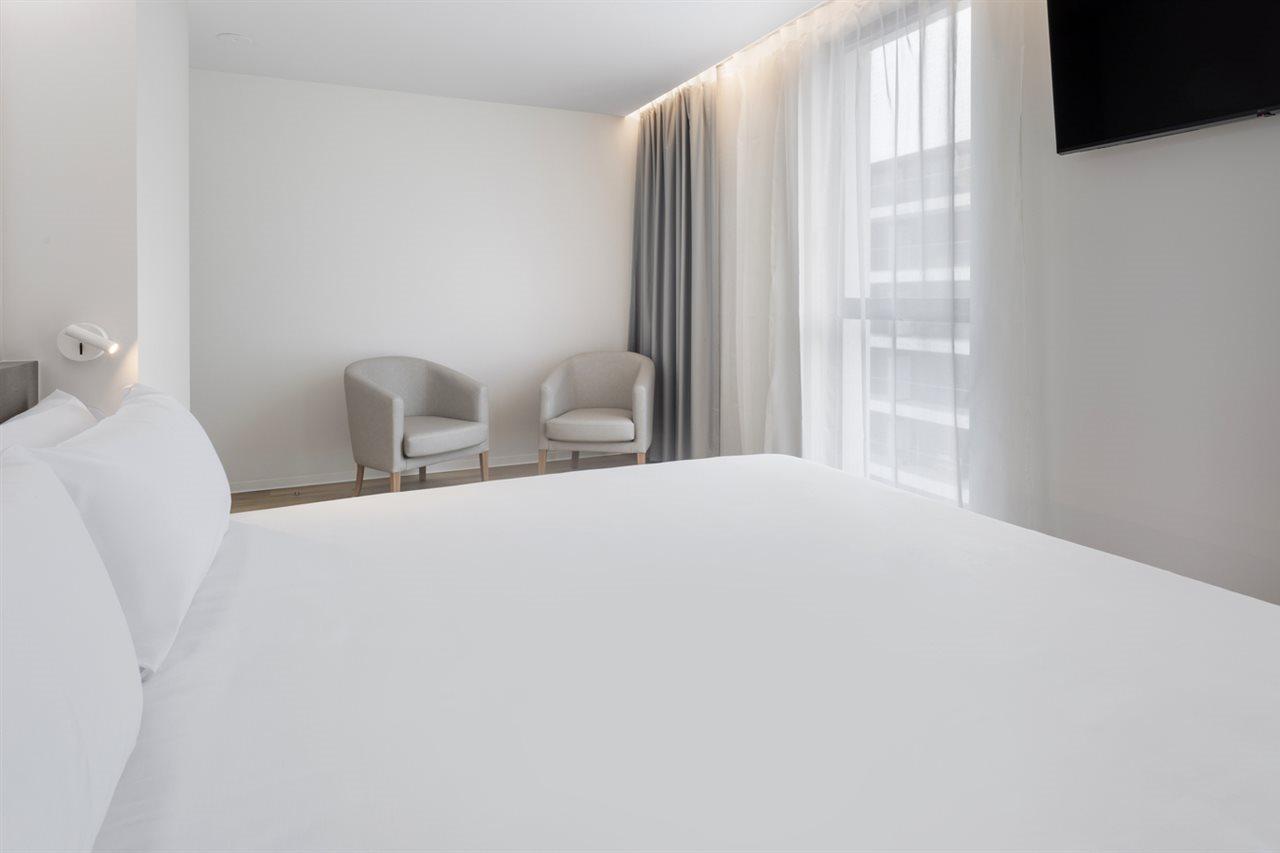 B&B Hotel Санто Тирсо Екстериор снимка